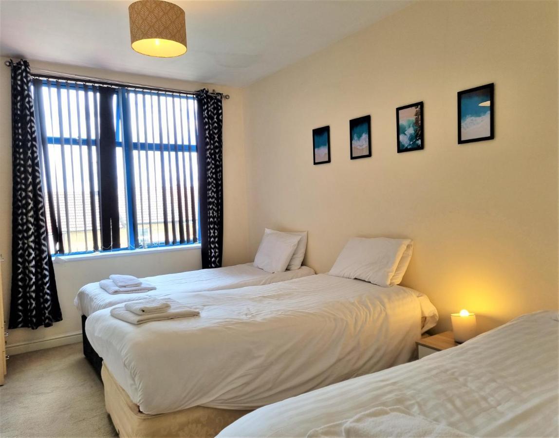 Central Apartments - Spacious 2 Beds 史云顿 外观 照片